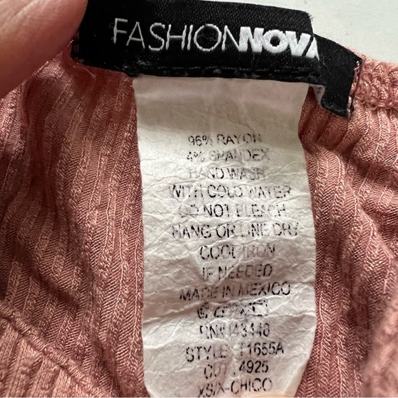 Fashion Nova talk that talk off shoulder long sleeve crop top - Picture 4 of 4